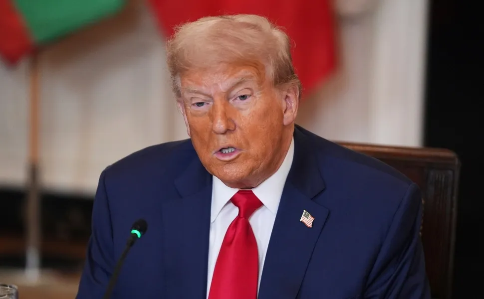 Imagem ilustrativa da imagem Trump impõe sobretaxa de 50% para o Brasil e cita julgamento de Bolsonaro