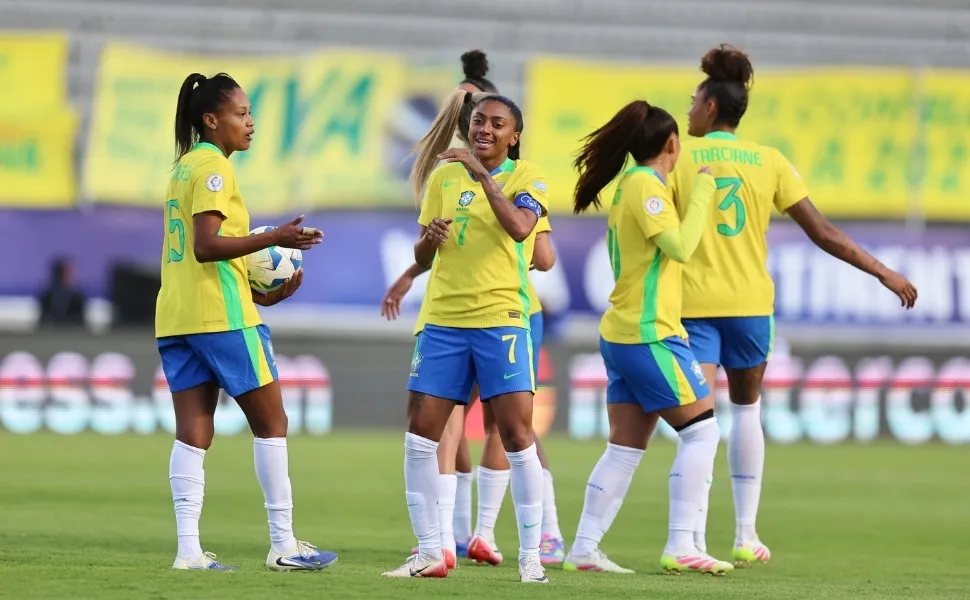 Imagem ilustrativa da imagem Kerolin faz três gols em goleada do Brasil sobre a Bolívia na Copa América Feminina