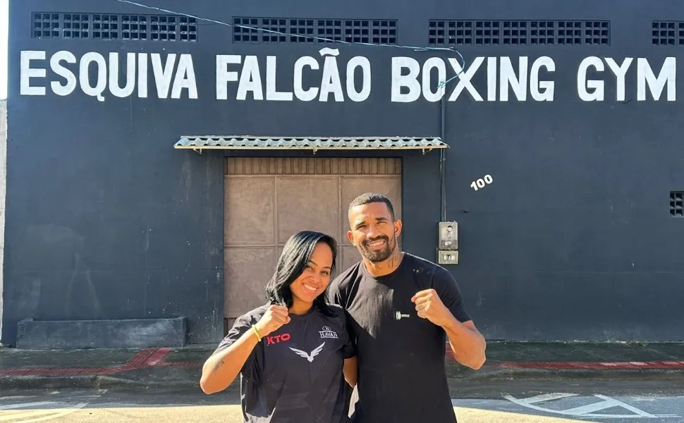 Imagem ilustrativa da imagem Medalhista olímpico Esquiva Falcão inaugura nova academia de boxe em Vila Velha