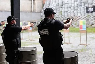Imagem ilustrativa da imagem Guardas Municipais de Olinda recebem autorização para portar armas de fogo