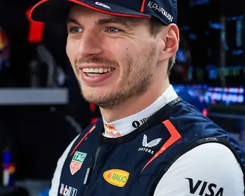 Imagem ilustrativa da imagem Como Max Verstappen planeja levar talentos do simulador às pistas reais