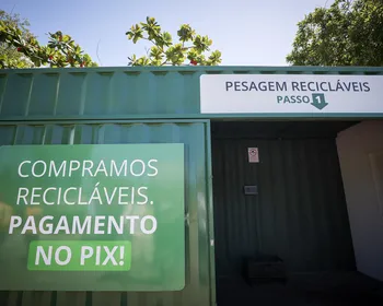 Imagem ilustrativa da imagem Recife inaugura ponto de coleta de recicláveis com pagamento por Pix