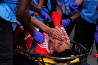 Imagem ilustrativa da imagem Bayern confirma lesões múltiplas, e Musiala será submetido a cirurgia