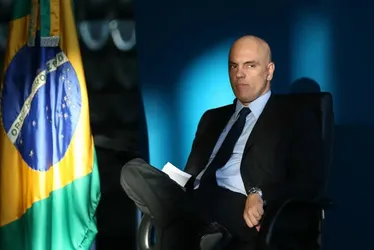 Imagem ilustrativa da imagem Bolsonaro fez flagrante confissão de obstrução de Justiça, diz Moraes
