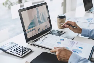Imagem ilustrativa da imagem Com aposentadoria "mais distante", planejamento financeiro se faz necessário