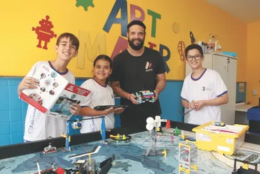 Imagem ilustrativa da imagem Com robótica e salas maker, escolas de Vitória tornam aulas mais práticas