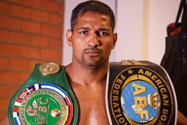 Imagem ilustrativa da imagem Boxe profissional: Yamaguchi enfrenta Hebert por cinturão