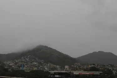 Imagem ilustrativa da imagem ES recebe alerta de tempestades e ventos costeiros; Veja previsão para essa semana