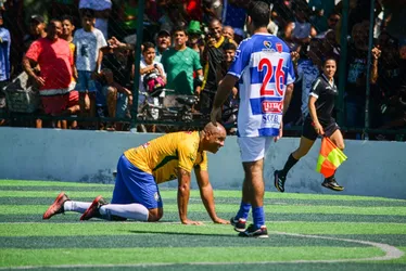 Imagem ilustrativa da imagem Ex-jogadores da Seleção Brasileira realizam jogo festivo em Jaboatão dos Guararapes