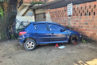 Imagem ilustrativa da imagem Homem morre esmagado por carro que caiu em cima dele na Guabiraba