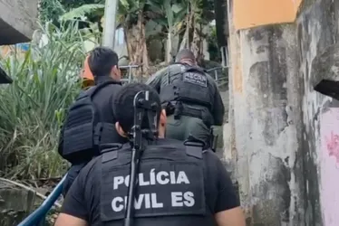 Imagem ilustrativa da imagem Jovem é preso por envolvimento com o tráfico de drogas durante operação em Vitória
