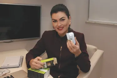 Imagem ilustrativa da imagem Mais idosos fazem implante dentário para ter sorriso de volta