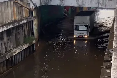Imagem ilustrativa da imagem Mais um dia de alagamento e interdição no Túnel de Abolição