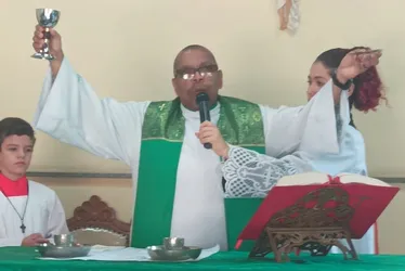 Imagem ilustrativa da imagem “Milagres de Deus” em música