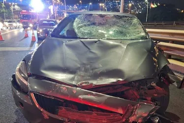 Imagem ilustrativa da imagem Motociclista morre ao ser atingido por carro e cair de ponte em Florianópolis