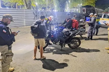 Imagem ilustrativa da imagem Motociclistas flagrados com escapamentos irregulares vão ser processados na Serra