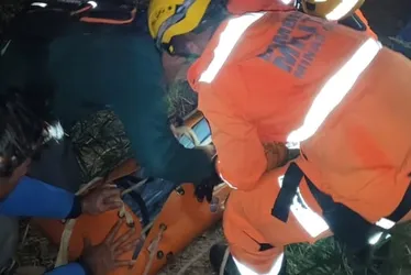 Imagem ilustrativa da imagem Mulher morre após sofrer queda em prática de rapel no Sul de Minas