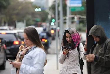 Imagem ilustrativa da imagem Nova frente fria se aproxima do Sul do País; veja a previsão do tempo nas capitais até quinta, 10