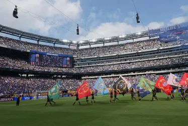 Imagem ilustrativa da imagem O mundo é azul: veja fotos da final da Copa do Mundo de Clubes