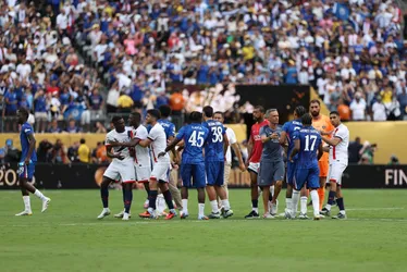 Imagem ilustrativa da imagem O mundo é azul: veja fotos da final da Copa do Mundo de Clubes