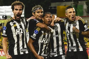 Imagem ilustrativa da imagem O que dizem os jogadores envolvidos em cobranças ao Atlético-MG e seus dirigentes?