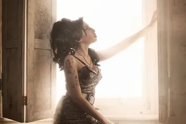 Imagem ilustrativa da imagem Playlist da Semana: 14 anos sem Amy Winehouse