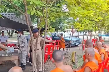 Imagem ilustrativa da imagem Polícia da Tailândia flagra monges budistas que consumiam metanfetamina em templo