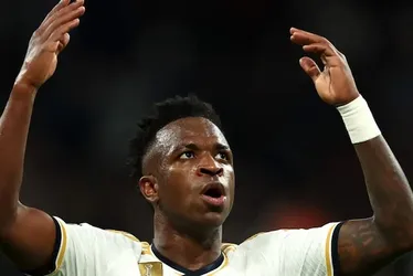 Imagem ilustrativa da imagem Renovação de Vinicius Júnior com Real Madrid ‘não corre perigo’, mas está a ‘fogo lento’, diz jornal