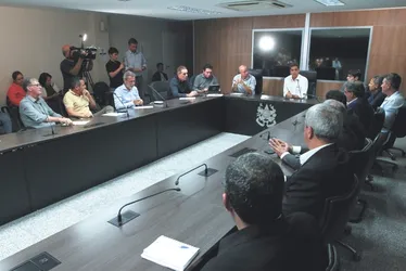Imagem ilustrativa da imagem Tarifaço: Governo do ES estuda linha de crédito para ajudar produtores e empresas