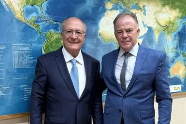 Imagem ilustrativa da imagem Tarifaço de Trump: Casagrande se reúne com Alckmin e apoia diálogo