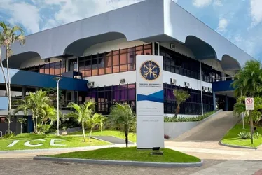 Imagem ilustrativa da imagem Tribunal de Contas cobra contratação de até 9.554 servidores no ES