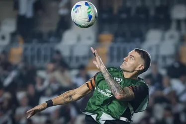 Imagem ilustrativa da imagem Vasco não reverte goleada e dá adeus à Sul-Americana junto ao Bahia