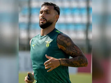 Imagem ilustrativa da imagem Taty Castellanos foi alvo do Palmeiras, desencantou na Europa e pode substituir Pedro no Flamengo