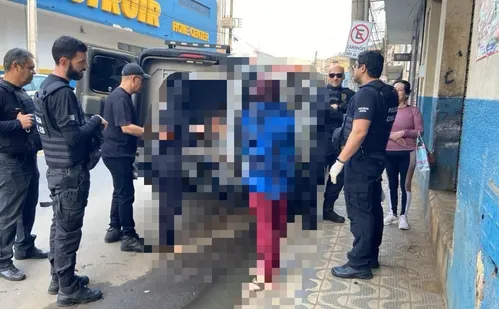 
          Imagem ilustrativa da imagem 11 pessoas são presas em operação contra o tráfico de drogas no ES
          