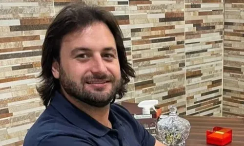 
          Imagem ilustrativa da imagem Manifestação cobra justiça no dia da última audiência de Rodrigo Carvalheira
          