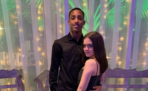 
          Imagem ilustrativa da imagem Algoz do Fluminense na Copa do Mundo, João Pedro namorou a atriz Mel Maia
          