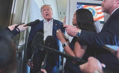 
          Imagem ilustrativa da imagem Alívio e cautela: como as autoridades do ES reagiram ao "tarifaço de Trump"
          