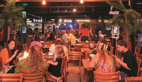 
          Imagem ilustrativa da imagem Início de 2026 deixa bares e restaurantes do Espírito Santo otimistas
          