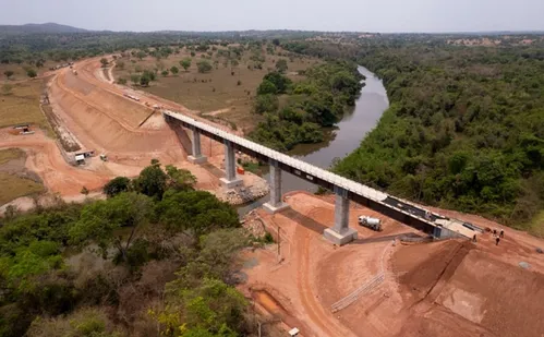 
          Imagem ilustrativa da imagem Área de São Mateus vai ser desapropriada para construção de ferrovia
          