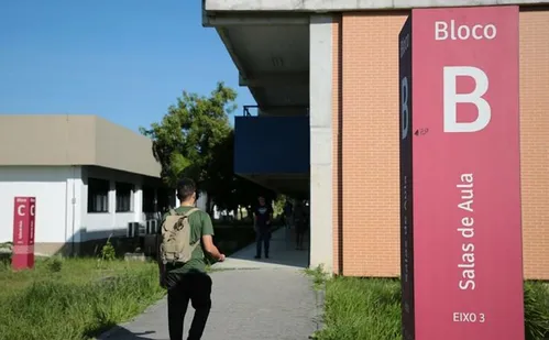 
          Imagem ilustrativa da imagem Aulas de medicina na Ufes São Mateus devem começar em fevereiro de 2026
          