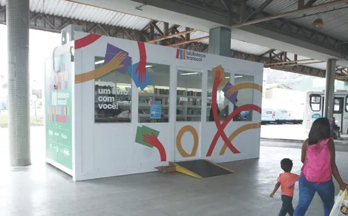 
          Imagem ilustrativa da imagem Biblioteca Transcol está de volta com acervo renovado e foco na inclusão
          