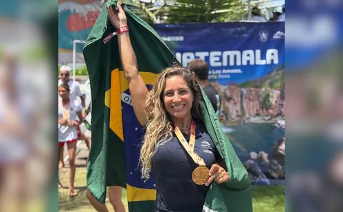 
          Imagem ilustrativa da imagem Brasil brilha no bodyboarding e fica em 4º no Pan de Surfe
          