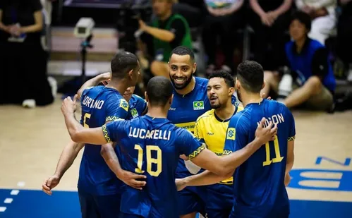 
          Imagem ilustrativa da imagem Brasil derrota Turquia e segue na liderança isolada da Liga das Nações
          