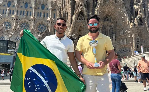 
          Imagem ilustrativa da imagem Capixabas premiados em festival na Europa
          