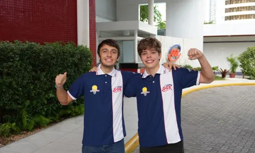 
          Imagem ilustrativa da imagem Caruaruense leva Pernambuco na mala para Turim, maior palco mundial de mágica
          