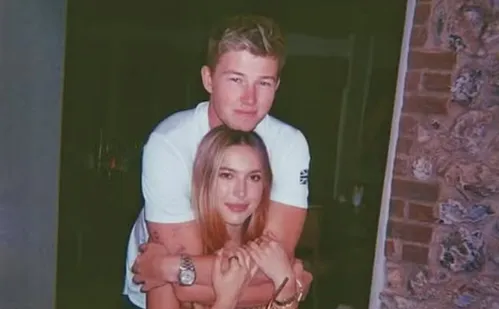 
          Imagem ilustrativa da imagem Casamento da filha de Steve Jobs com campeão olímpico custou R$ 40 milhões
          