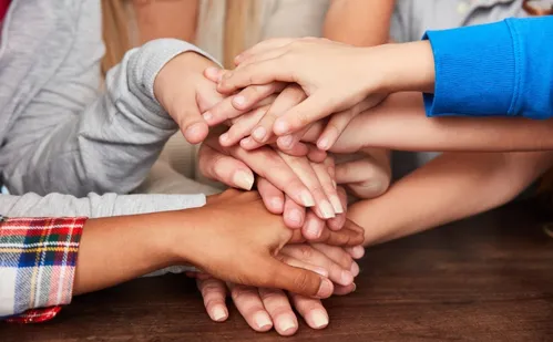 
          Imagem ilustrativa da imagem Como a rede de apoio pode ser aliada no tratamento contra a depressão
          