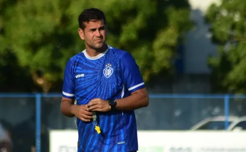 
          Imagem ilustrativa da imagem Copa ES: Vitória e Real Noroeste decidem o primeiro finalista
          