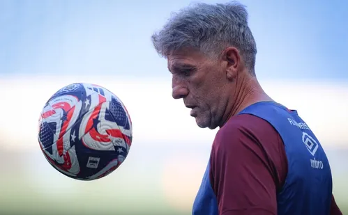 
          Imagem ilustrativa da imagem Copa do Mundo de Clubes: Renato Gaúcho muda o time para enfrentar o Chelsea
          