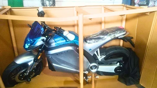 
          Imagem ilustrativa da imagem De celular a caminhão. Leilão da Receita Federal está aberto para lances
          